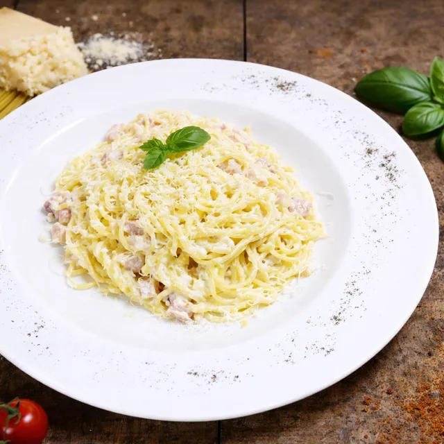 Страва «Спагетті Карбонара» з меню Pasteria